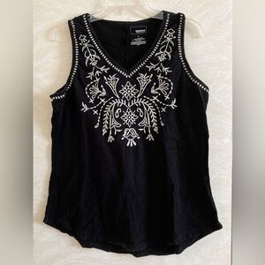 Sonoma embroidered tank top